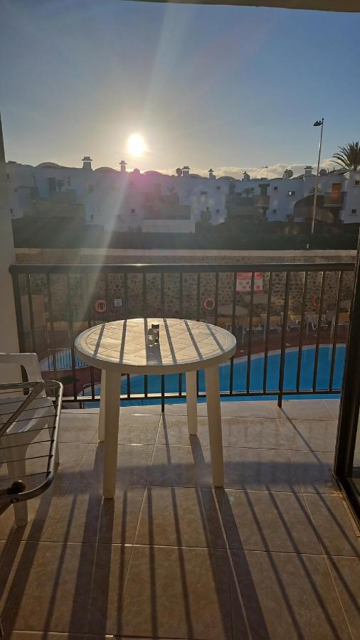 Ocean Front Cozy 2 Bedroom, 3 Beds Spacious- Netflix, Pool, Beach Lift & Fast Wifi Плайя-дель-Инглес Экстерьер фото