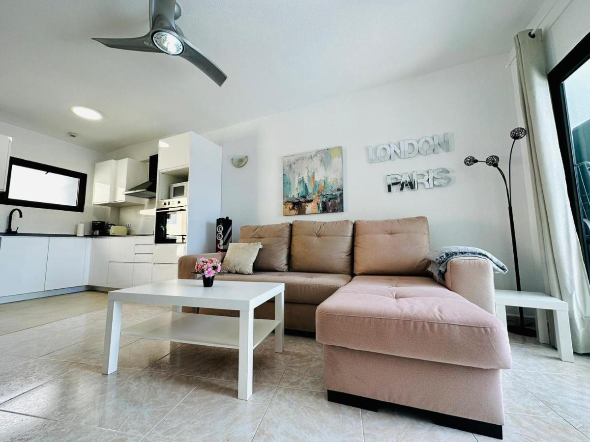 Ocean Front Cozy 2 Bedroom, 3 Beds Spacious- Netflix, Pool, Beach Lift & Fast Wifi Плайя-дель-Инглес Экстерьер фото