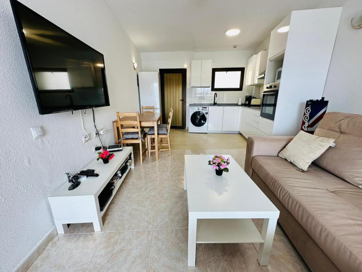 Ocean Front Cozy 2 Bedroom, 3 Beds Spacious- Netflix, Pool, Beach Lift & Fast Wifi Плайя-дель-Инглес Экстерьер фото