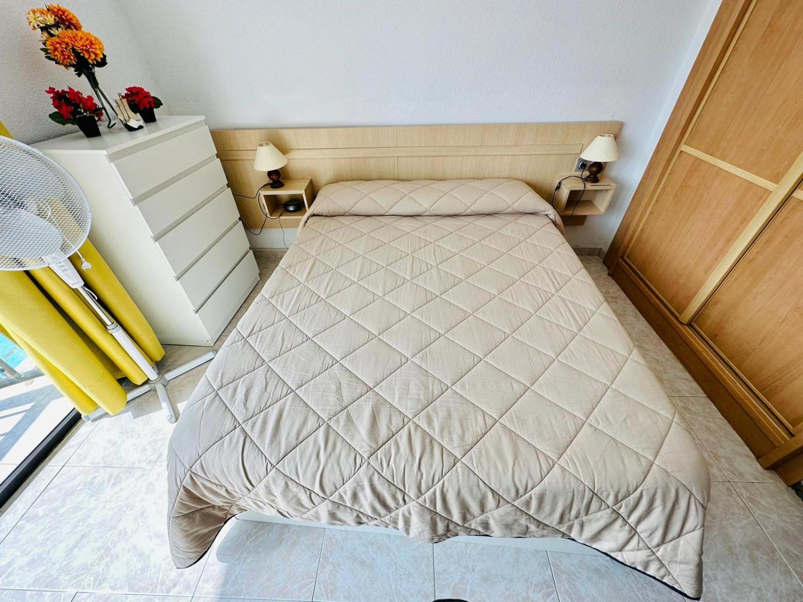 Ocean Front Cozy 2 Bedroom, 3 Beds Spacious- Netflix, Pool, Beach Lift & Fast Wifi Плайя-дель-Инглес Экстерьер фото