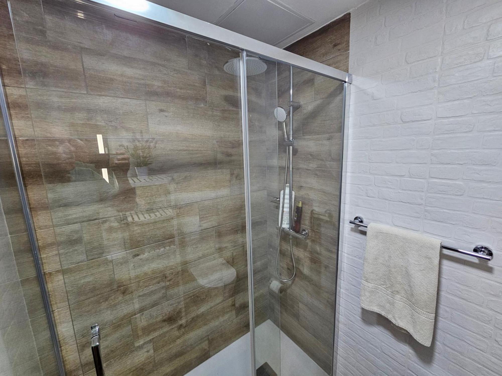 Ocean Front Cozy 2 Bedroom, 3 Beds Spacious- Netflix, Pool, Beach Lift & Fast Wifi Плайя-дель-Инглес Экстерьер фото